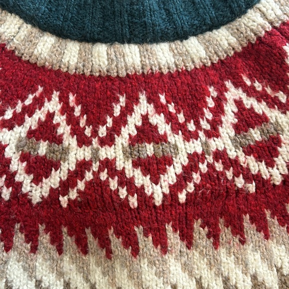 American Eagle Sweater - Picture 2 of 4